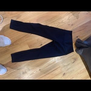 Lululemon size 6